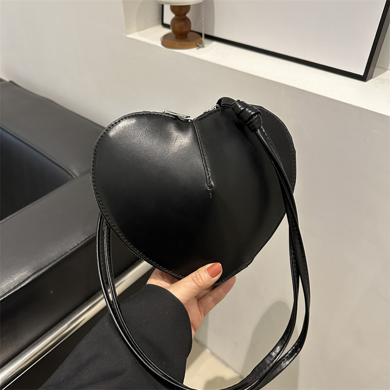 2026 New Love Bag Women Heart Phone Crossbody Bag Single Shoulder Bag
