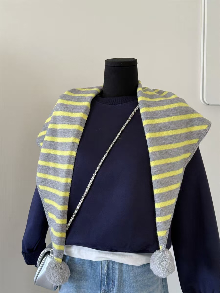 Knitted striped pom-pom outer triangle scarf women autumn and winter warm decorative shawl neck scarf