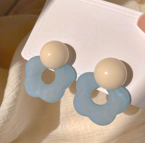Exaggerated earrings playful girl red polka dot circle ear accessories dopamine ear studs