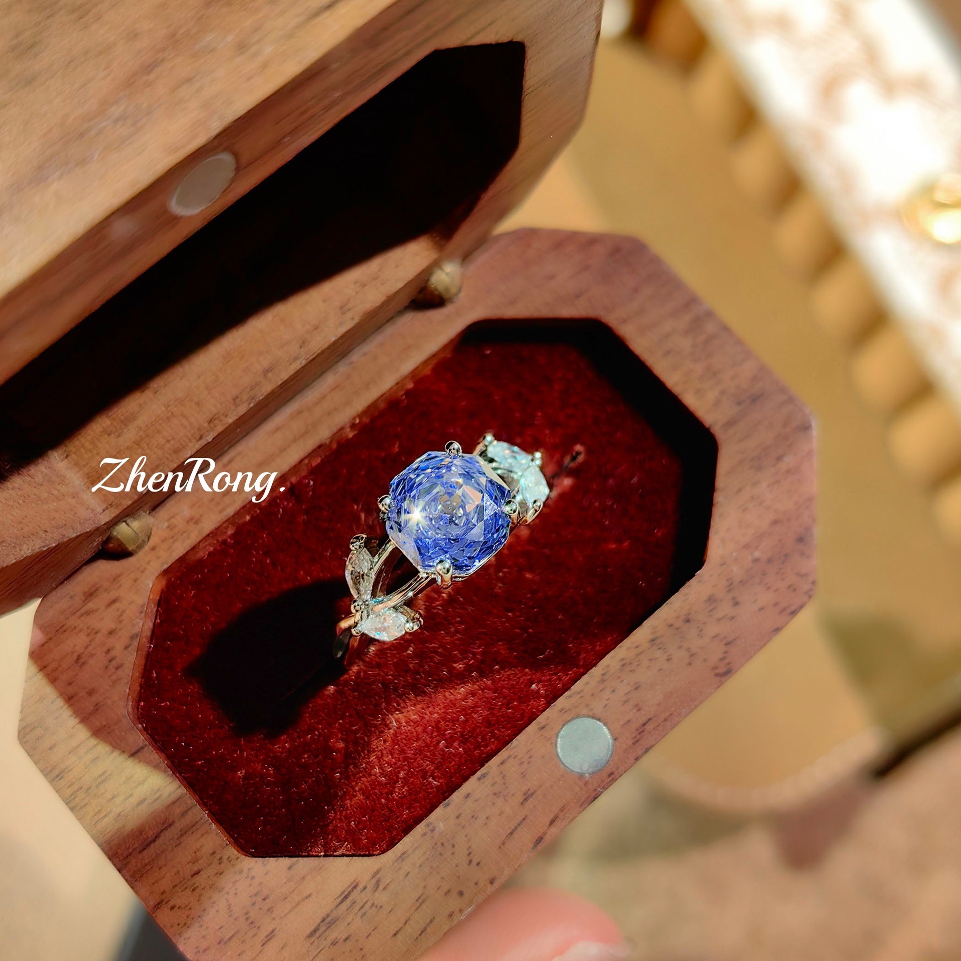 Octagonal millennium rose cut Klein blue necklace pendant inlaid rose red high carbon diamond earrings炫彩 yellow ring women