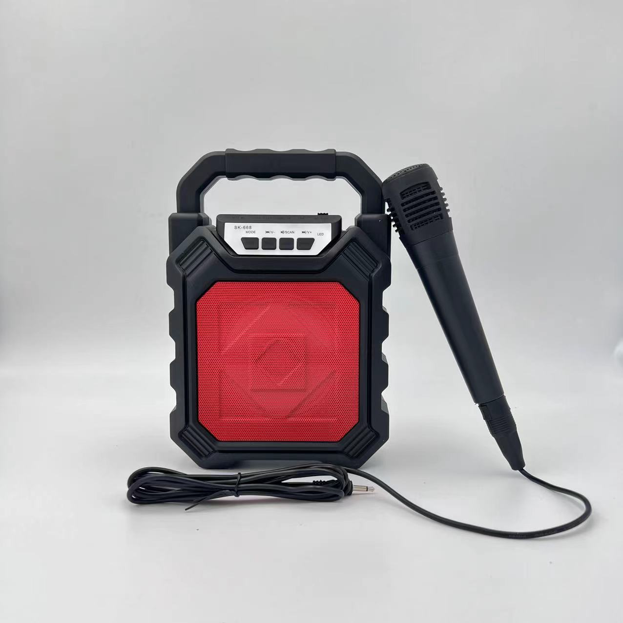 668 portable outdoor square dance Bluetooth audio pluggable card subwoofer wireless Bluetooth speaker