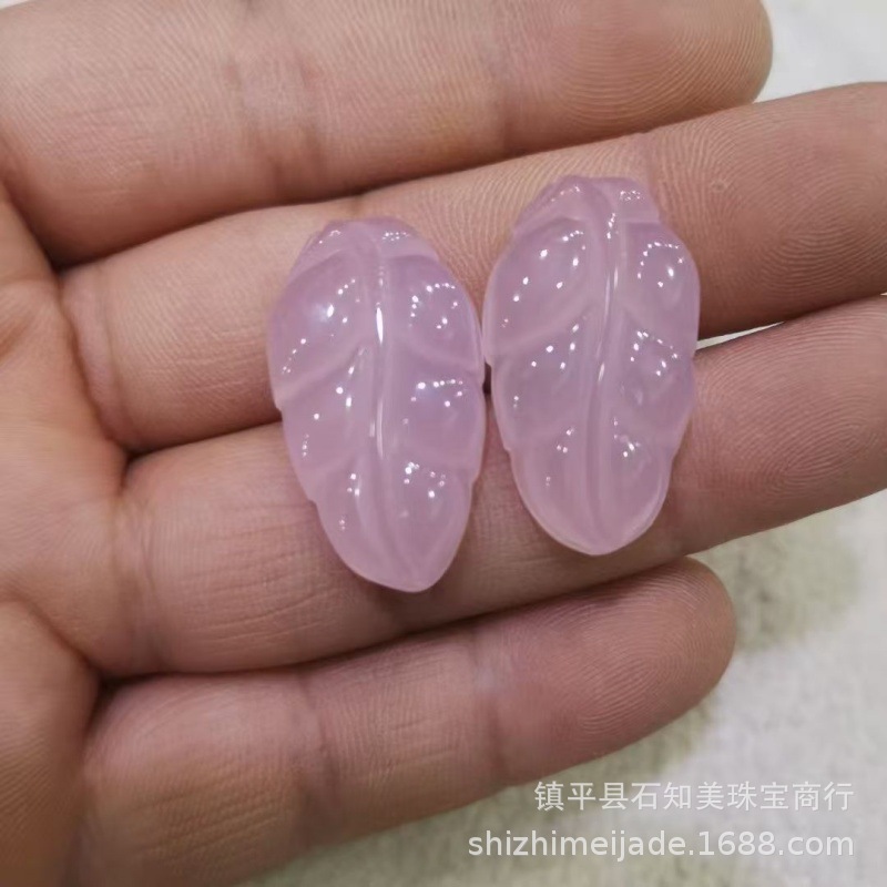 小树叶约27*16*8mm