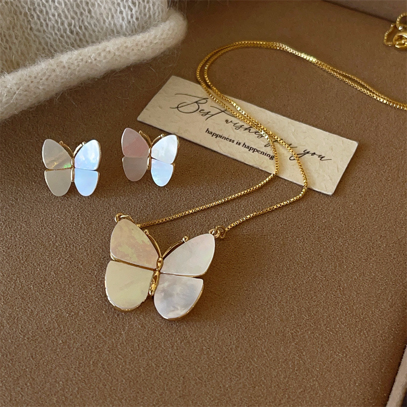 Phantom Butterfly Pearl Natural Mother-of-Pearl Large Butterfly Earring and Necklace Two-Piece Set Niche Cool Feeling Set