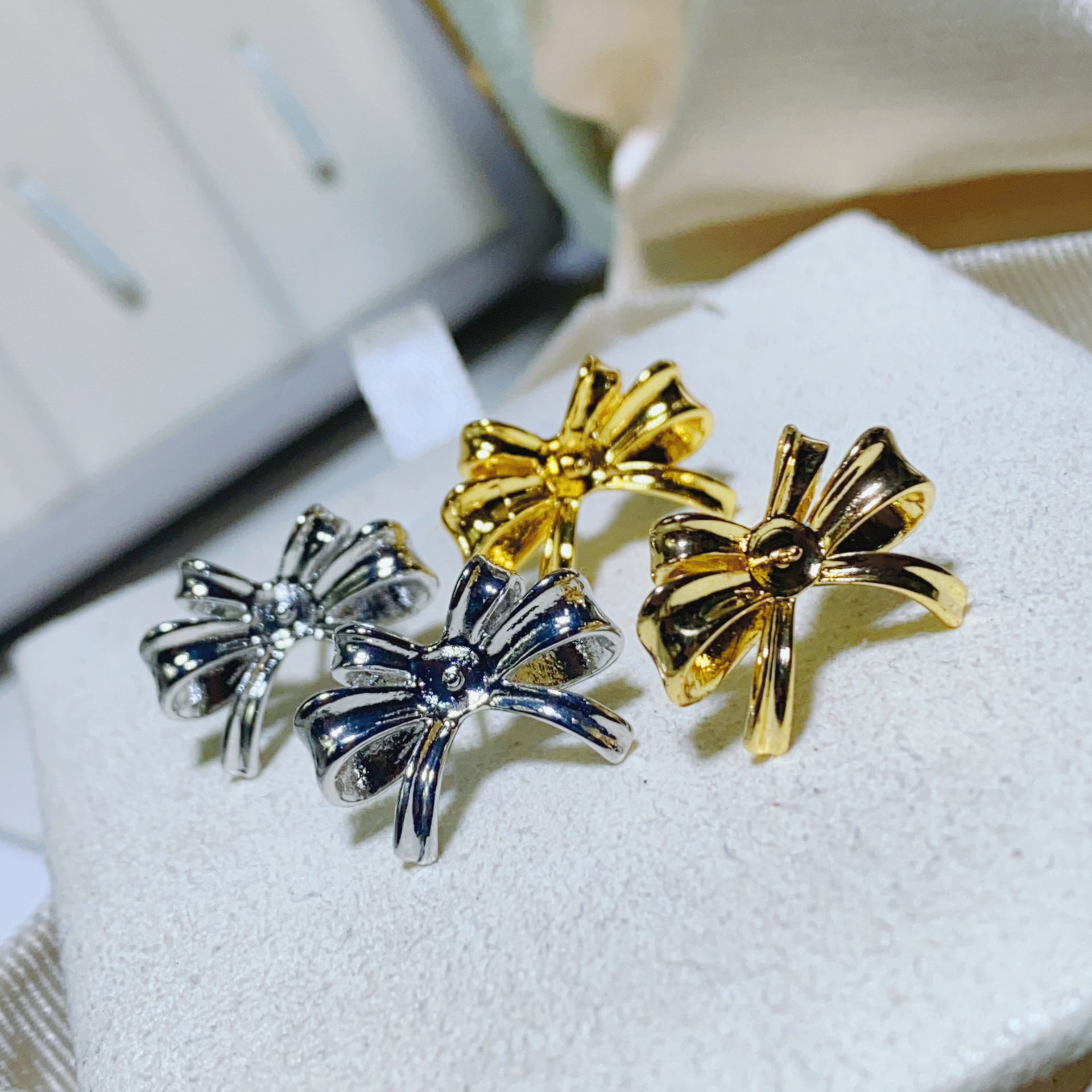 金色托（不含珠） · P1486倒蝴蝶结（8-8.5mm）