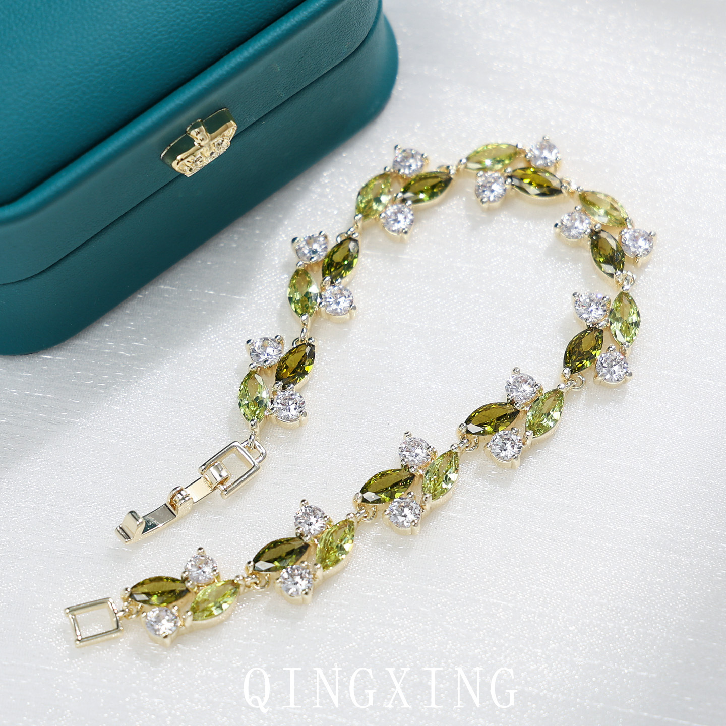 Olive Green Zirconia Bracelet Women's Small Willow Leaf Brightening Fresh Forest Style Accessory