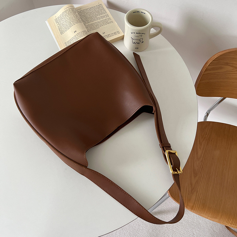 Large Capacity Bag for Women 2026 New Bucket Bag Single Shoulder Crossbody Tote Bag