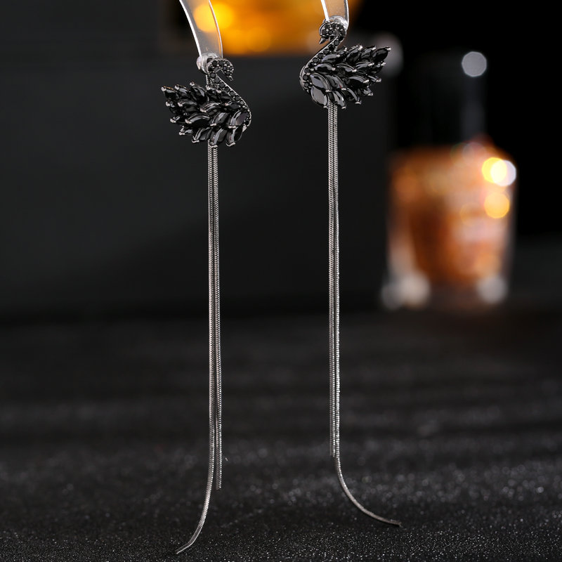 Korean-Japanese Two-Way Wear Tassel Swan Earrings 2024 New Black Swan Earrings 925 Silver Needle Long Earrings