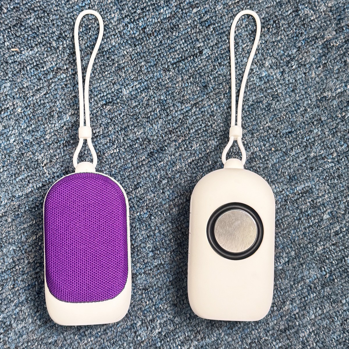New store fabric Bluetooth speaker silicone handle subwoofer loud volume mini portable outdoor gift