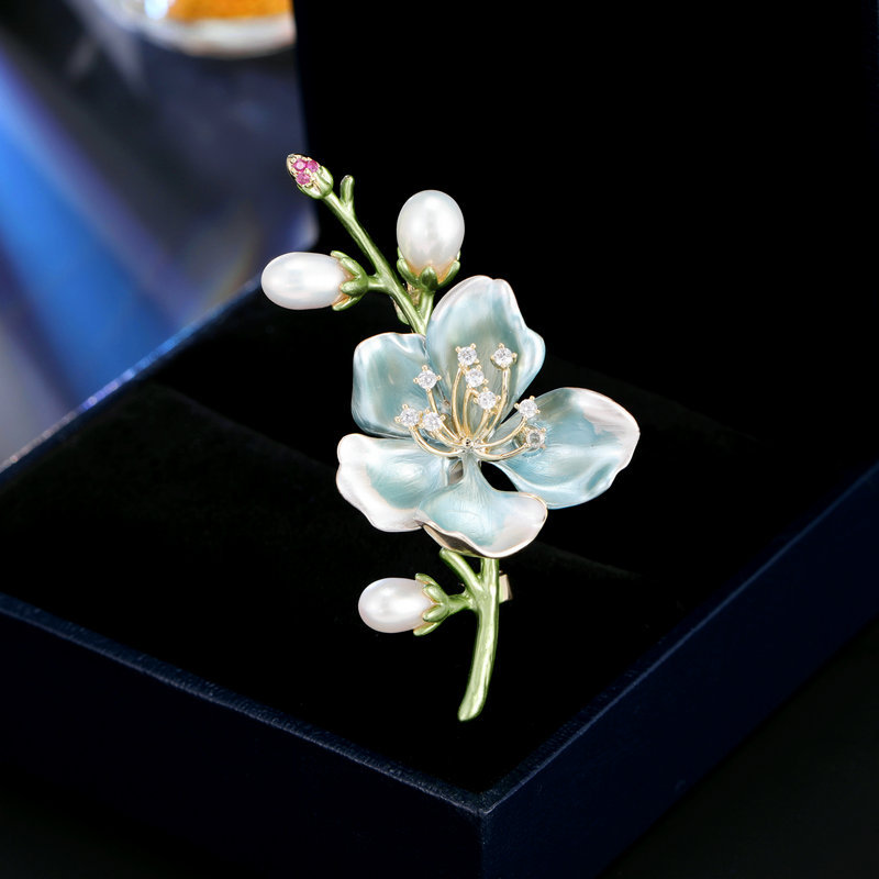 Elegant Chinese Style Dress Cheongsam Brooch Freshwater Pearl Multi-Purpose Anti-Exposure Magnolia Brooch