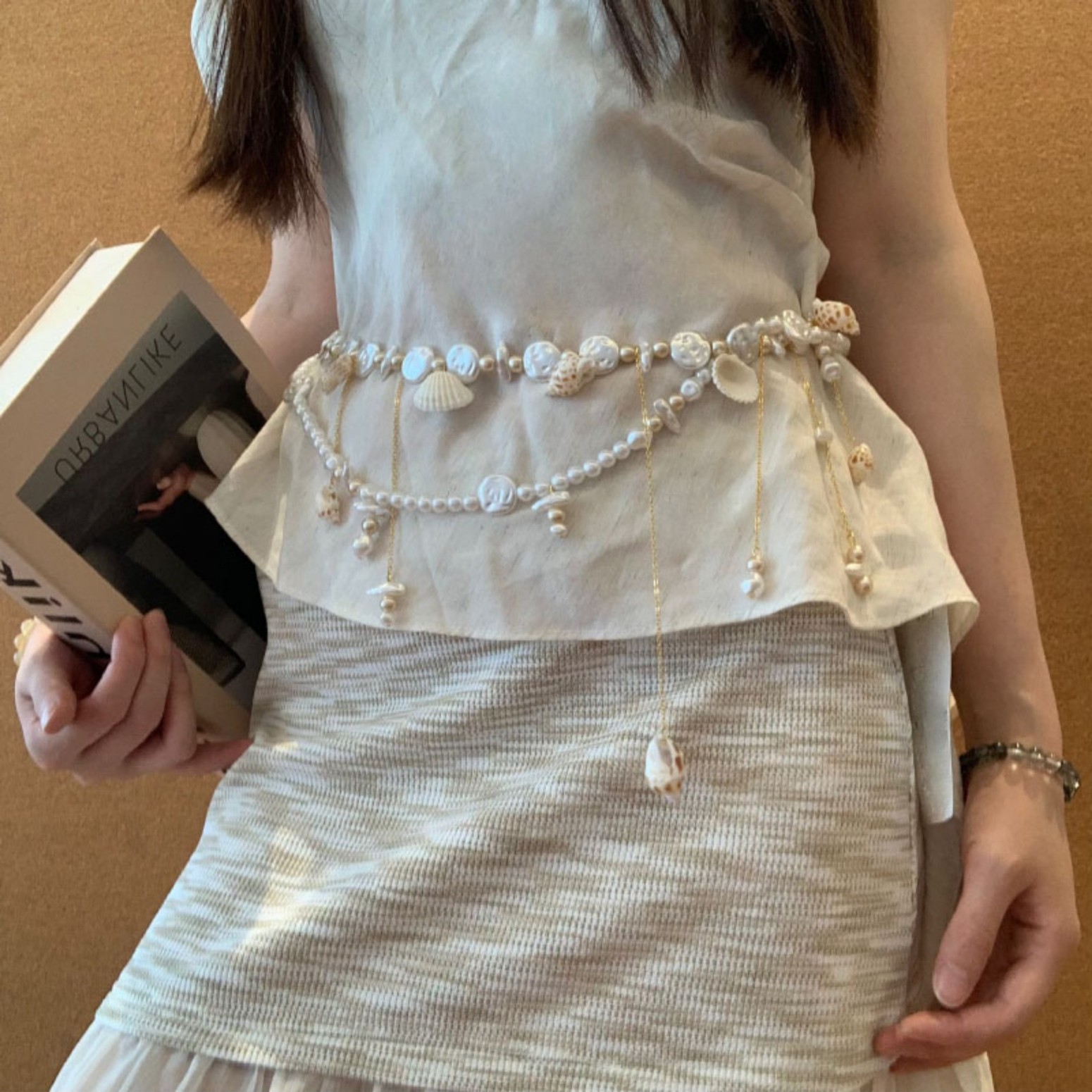 Seaside beach outfit ~ 2025 new pearl shell tassel waist chain women resort belt skirt accessories