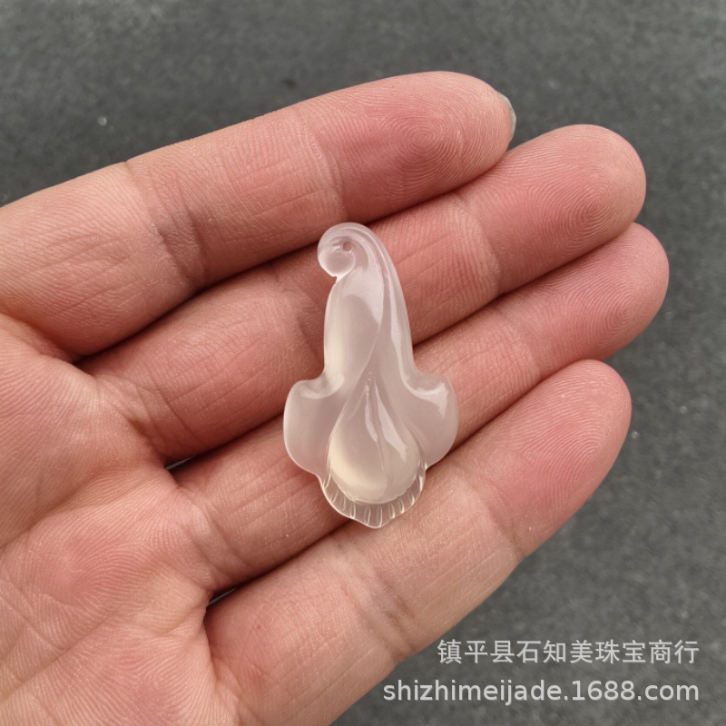 玉兰花约35*20*8mm
