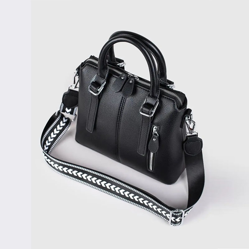 2024 New Women's Bag Single Shoulder Crossbody Style Travel Handheld Bag Tote Bag Simple