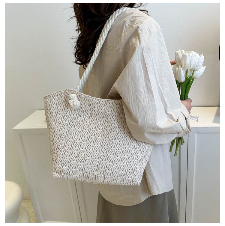 Handheld Straw Woven Bag Women Custom New Summer Woven Single Shoulder Bag Simple Bucket Casual Large Capacity Tote Bag
