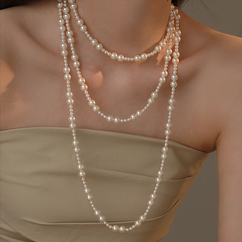 Extra long Shi's pearl multi-layer stacked sweater chain necklace women autumn winter niche new neck chain