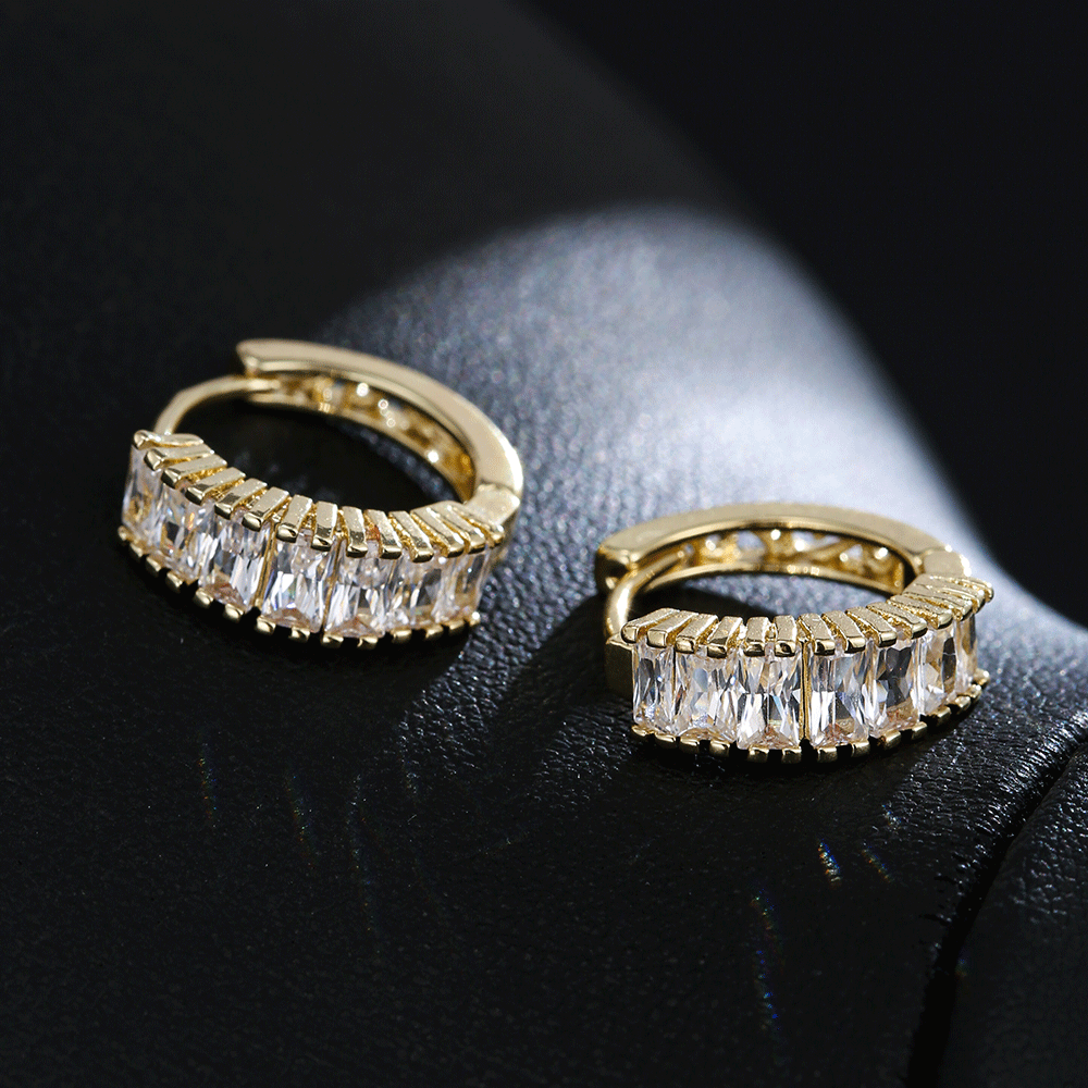 Gold-plated zircon ear studs, simple accessories, niche earrings for women