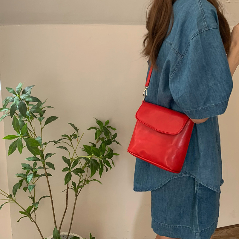 DIY Bag Women's Bag 2026 New Textured Red Single Shoulder Crossbody Bucket Bag