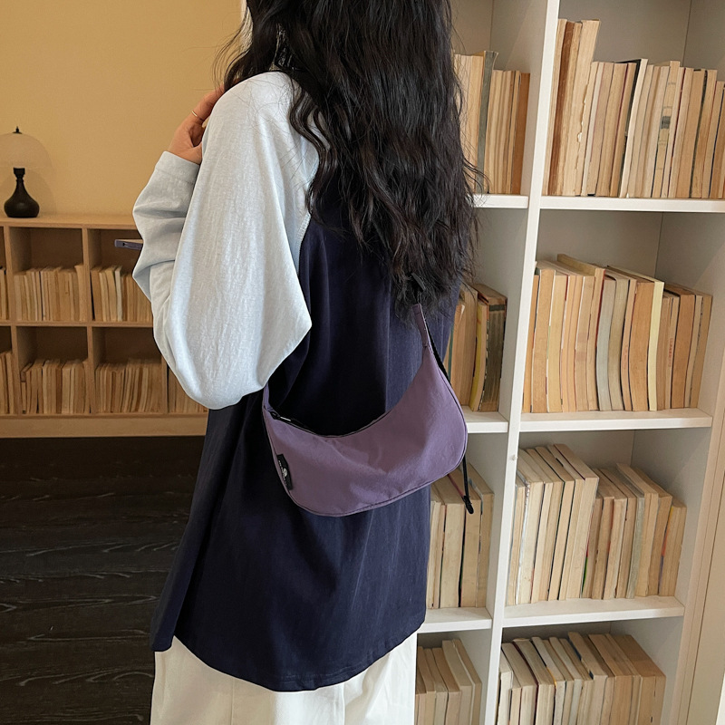 2026 New Small Moon Bag Crossbody / Wide Underarm Crossbody Bag Women Canelé Style Outfit Outdoor Small Bag