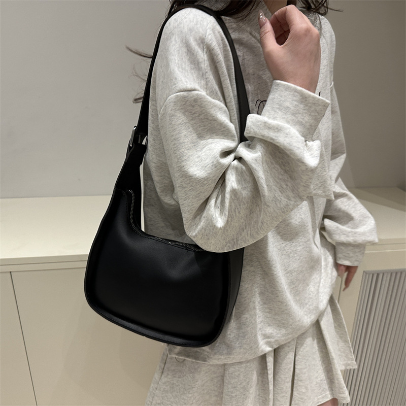 New Women's Bag 2026 Textured Bag Work Commuter Single Shoulder Crossbody Bag Underarm Bag