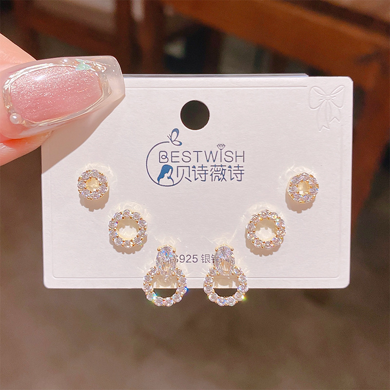 Summer new real gold electroplated exquisite three pairs of small earrings, small fresh sweet earrings