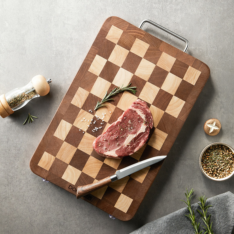 【Hedouc】Solid Wood Chopping Board Home Use Black Walnut Wood Cutting Board Chopping Board Antibacterial Checkerboard