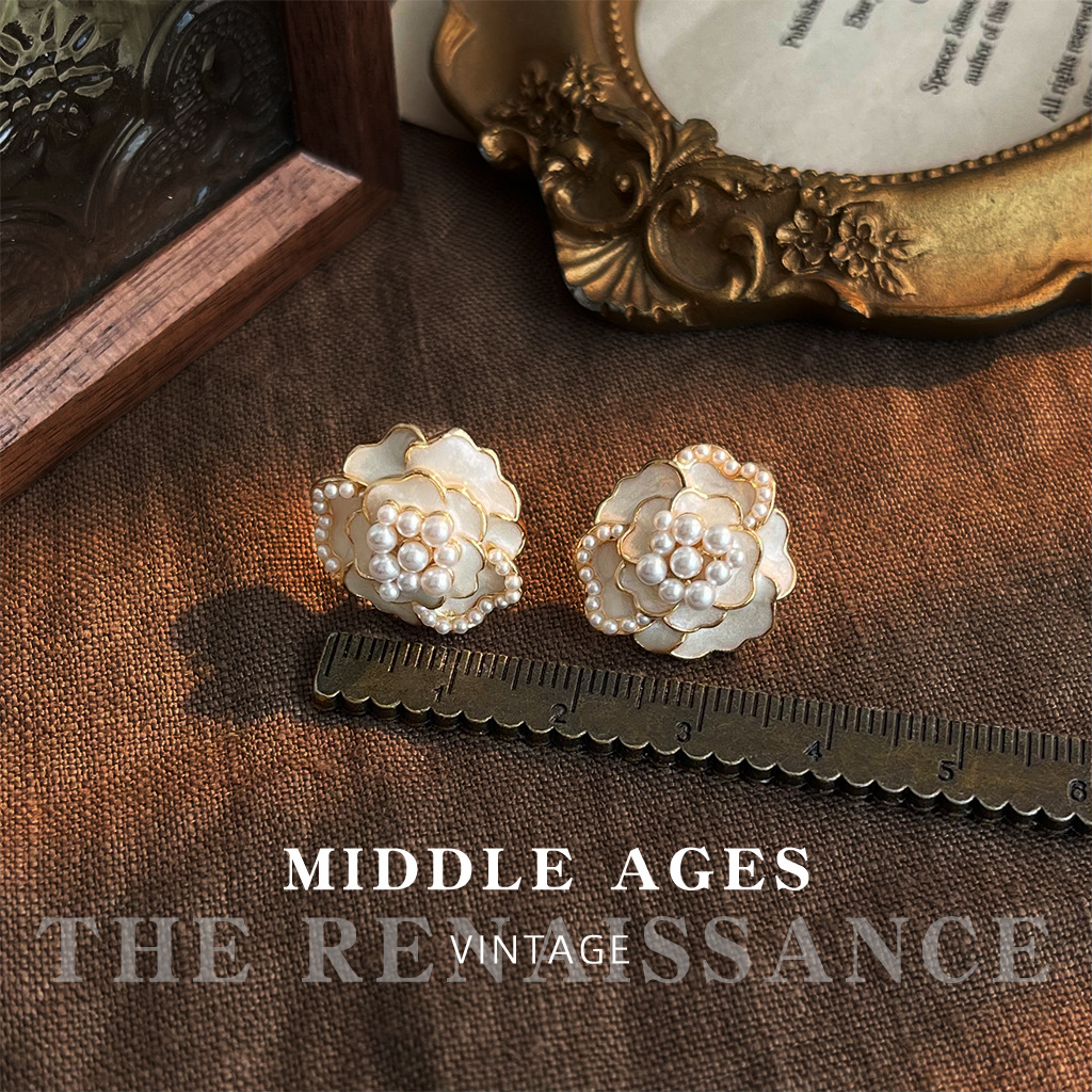 Vintage Light Retro Pearl Flower Collection Earrings Enamel Drop Oil Court Style Ear Studs Ear Accessories