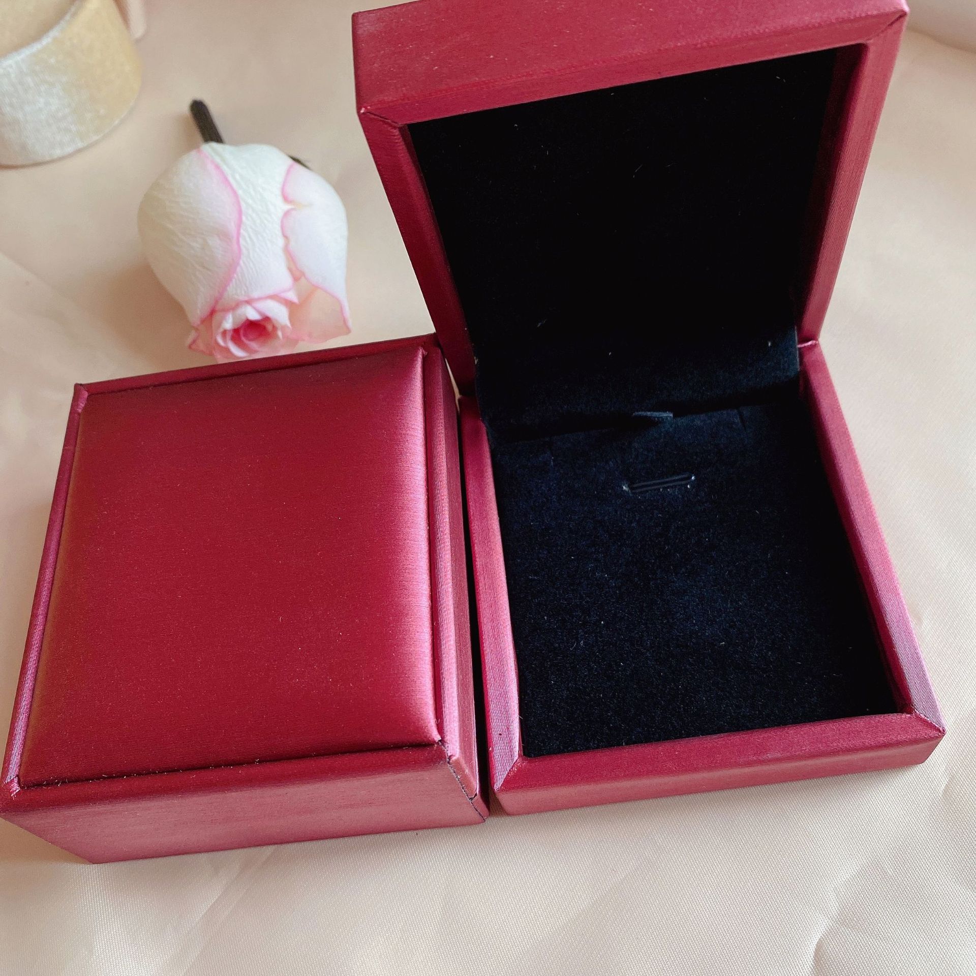 Pearl bracelet necklace box velvet box jewelry birthday gift gift box