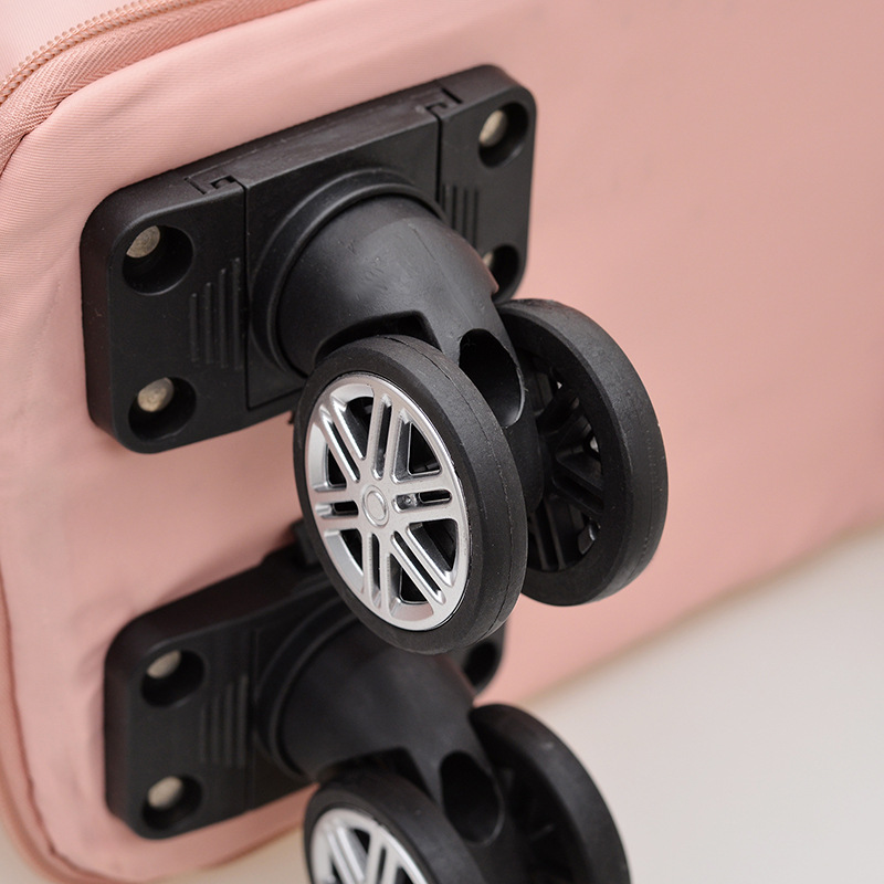 Universal wheel detachable universal can be used as brake shock absorption easy installation and removal
