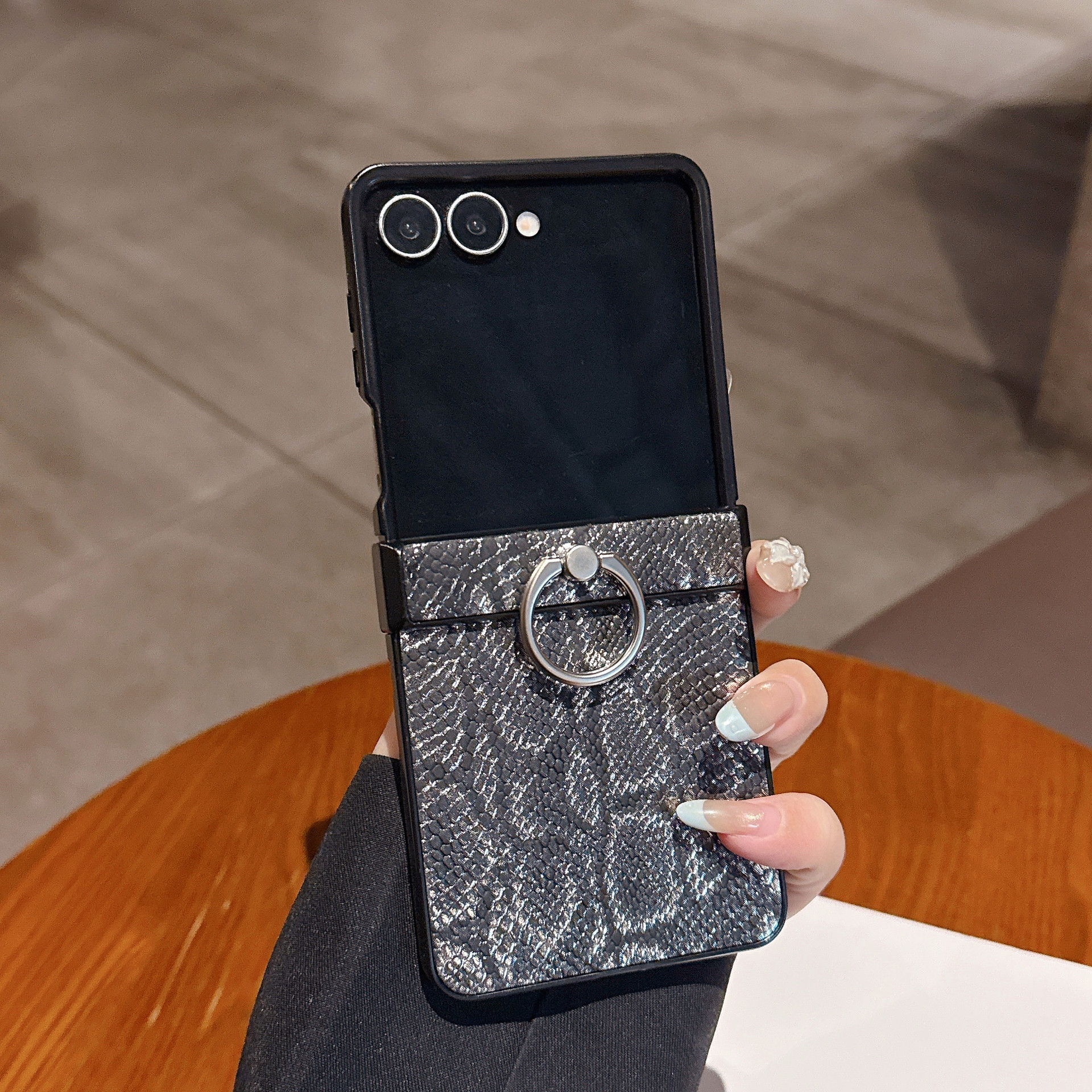 Leather snake print finger ring holder for Galaxy Z Flip8/7/6 phone case Samsung 5th generation folding protective case