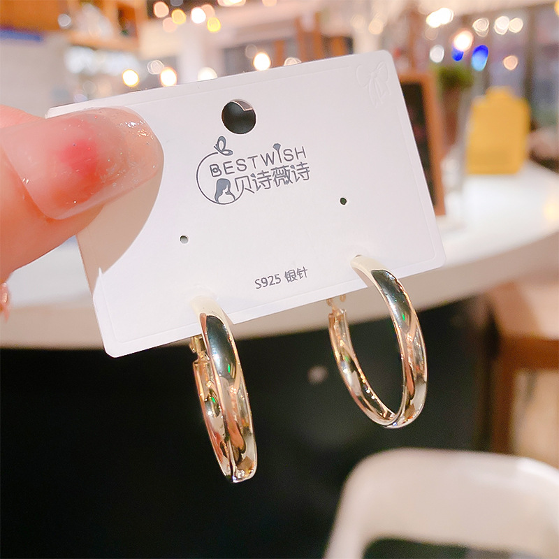 Plain hoop earrings women's small ear hoops