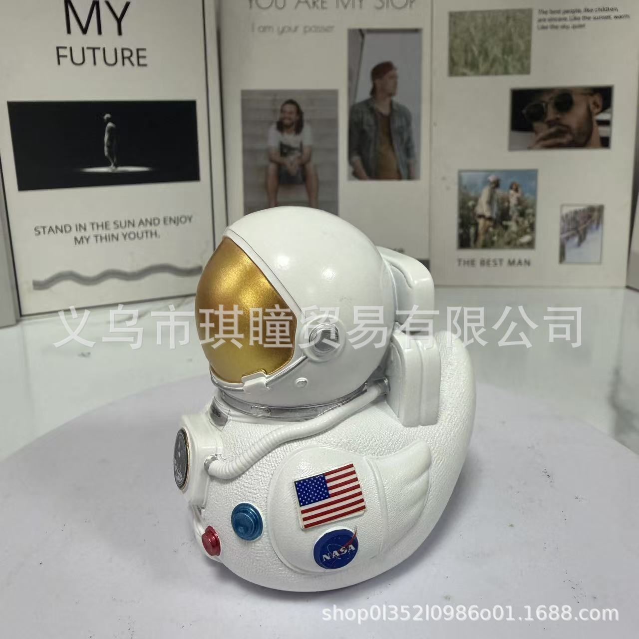 Independent Station New 2026 Cartoon Duck Resin Craft Ornament