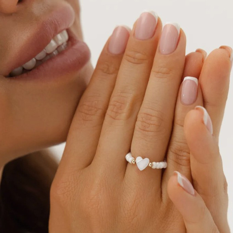 Rongshang Handmade Beaded Ring White Rice Bead Shell Love Heart Five-Pointed Star Ring for Women Accessory