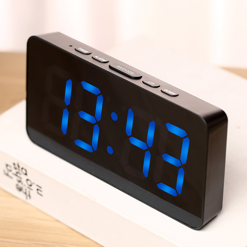 Auto-correcting LED digital Japanese radio-controlled clock, electronic perpetual calendar, snooze alarm, German radio-controlled