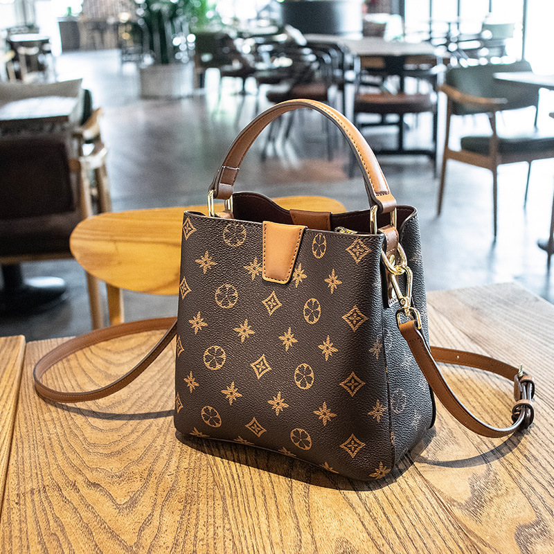 Women's bag new 2026 bucket bag crossbody bag live streaming