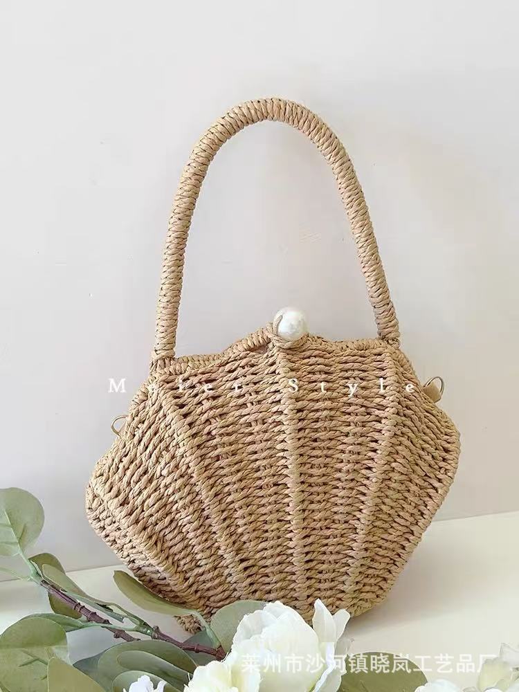 Hand-woven shell women's shoulder bag crossbody bag small fresh pearl bag straw woven bag