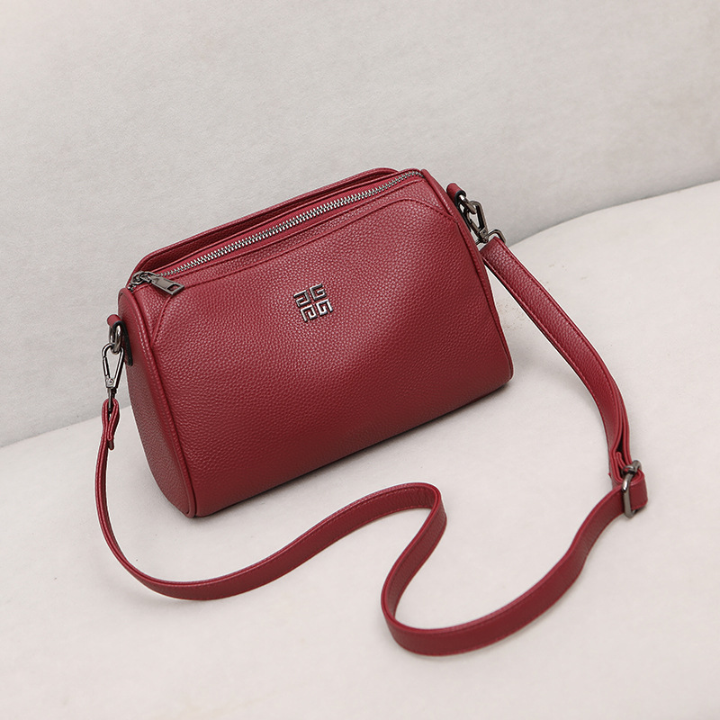 Women's bag 2026 new genuine leather texture single shoulder crossbody bag soft leather middle-aged mother's bag underarm bag