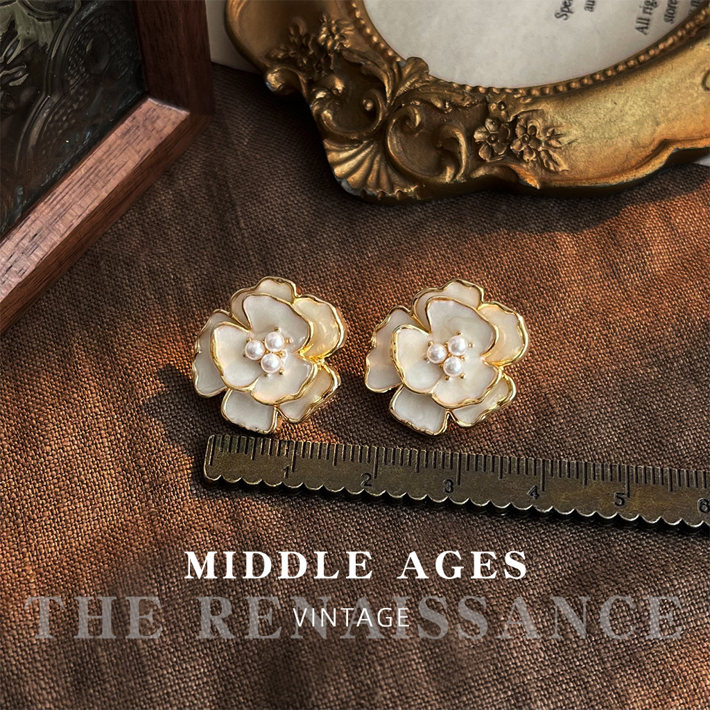 Vintage Light Retro Pearl Flower Collection Earrings Enamel Drop Oil Court Style Ear Studs Ear Accessories