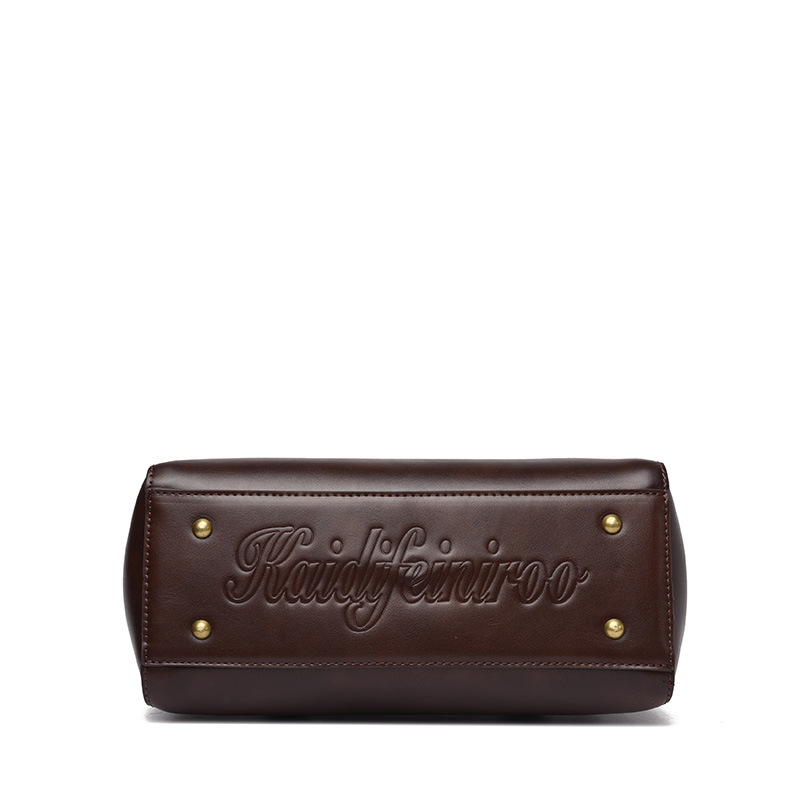 Counter Handbag 2025 New Large Capacity Shoulder Handbag Simple Women's Middle-aged Mother Bag
