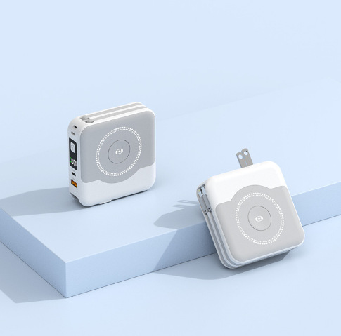 22.5W cable magnetic watch charging wireless fast charging 10000mAh power bank five-in-one with plug wall charger