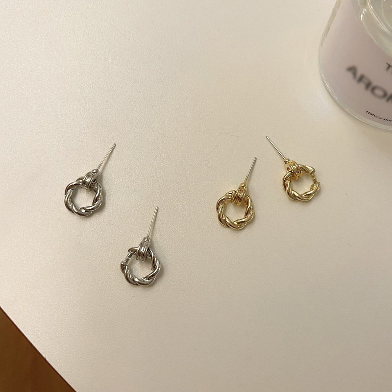 S925 silver needle simple small twist circle ear studs women mini earrings short ear accessories 4789