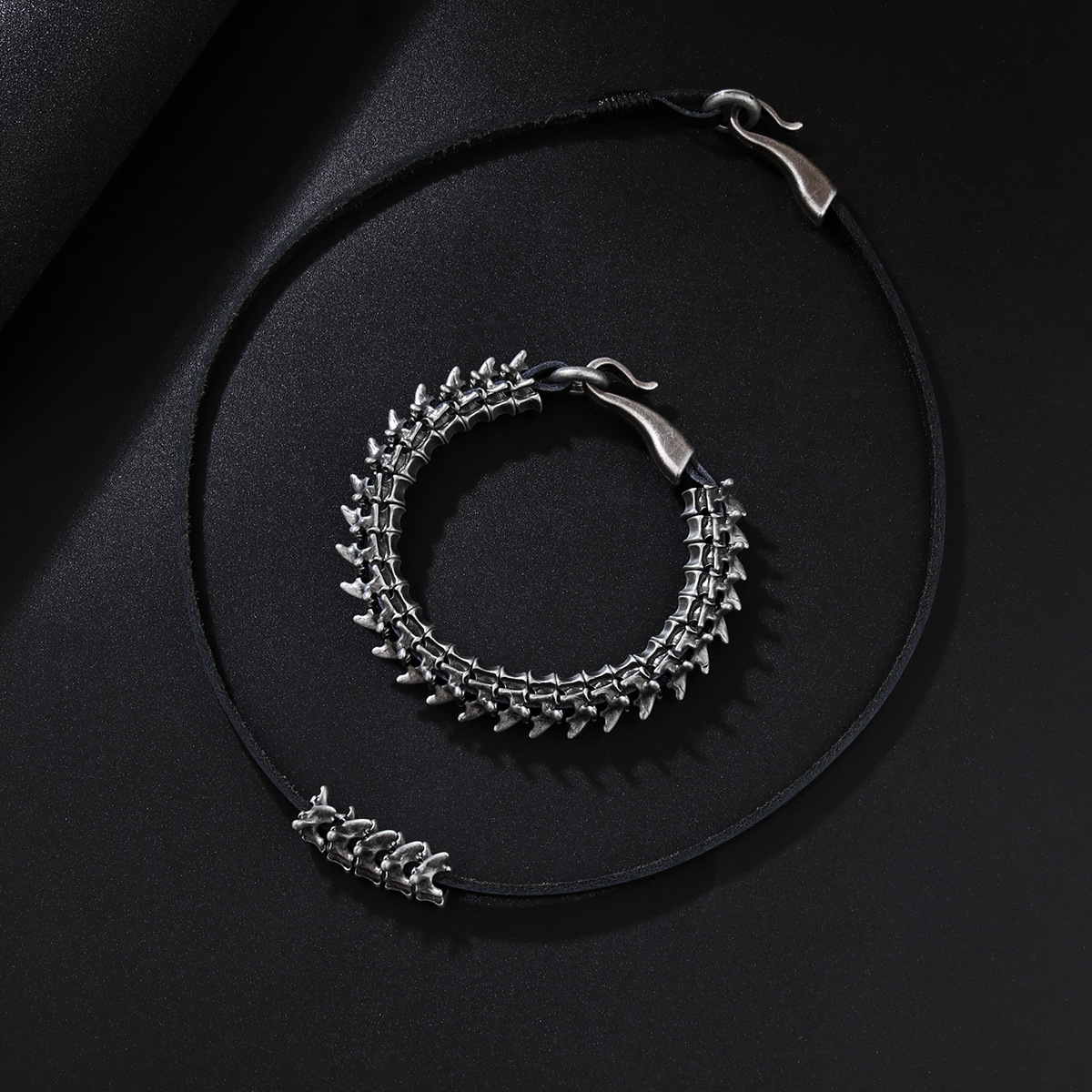 Punk Hip-hop Dragon Spine Bracelet Leather Choker Alloy Bracelet Necklace