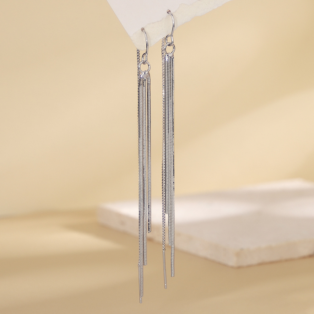 Round Face Ear Chain for Women Long Snake Bone Chain Tassel Earrings
