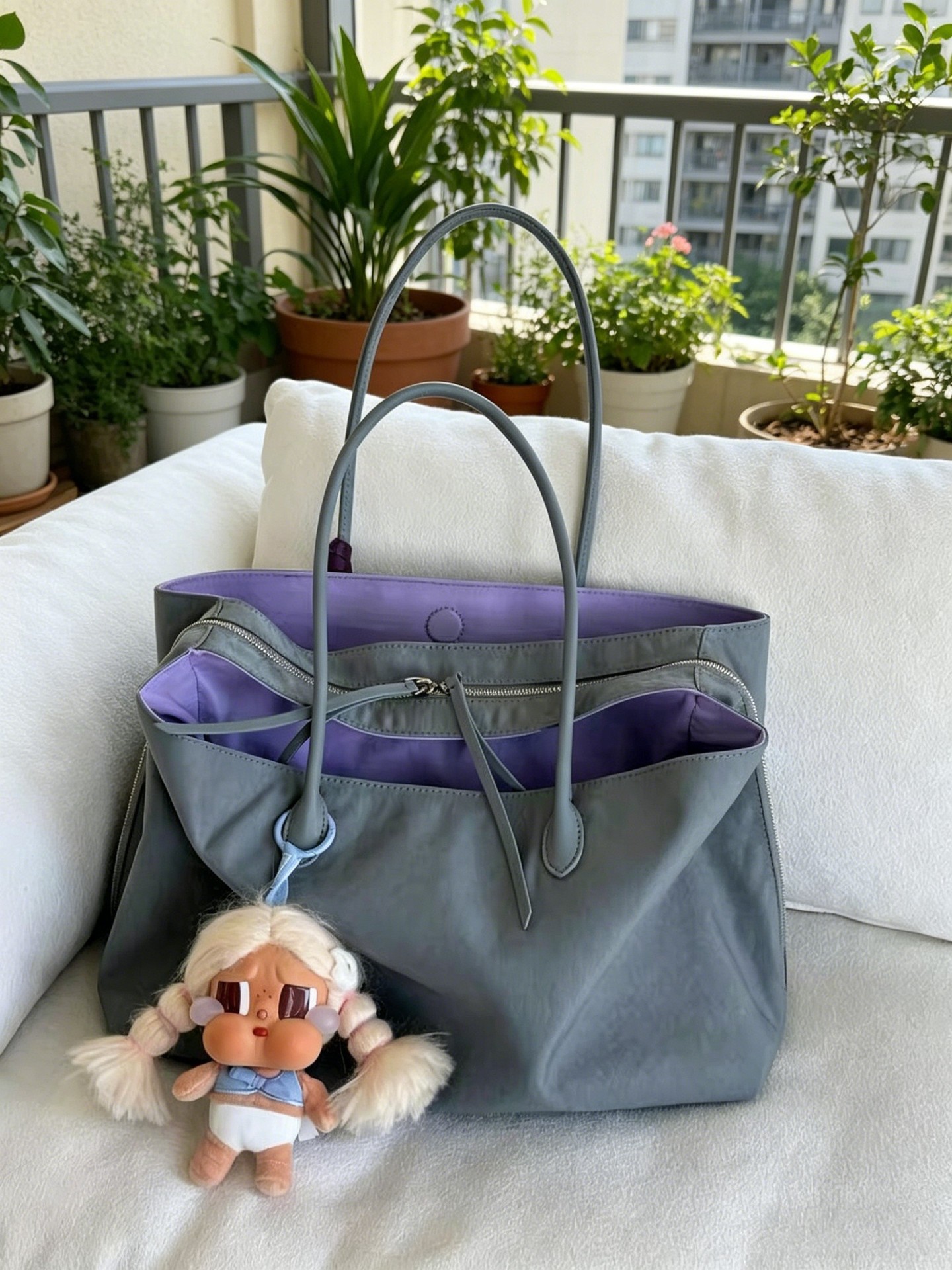 2026 Spring/Summer New Niche Contrast Lightweight Travel Nylon Tote Bag Multi-Compartment Large Capacity Single Shoulder Bag Women