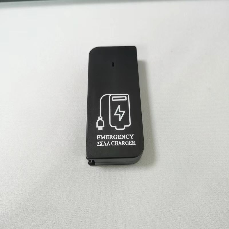2AA new with cable Type-c phone emergency charger portable LED light 2x 5号 battery box backup charging