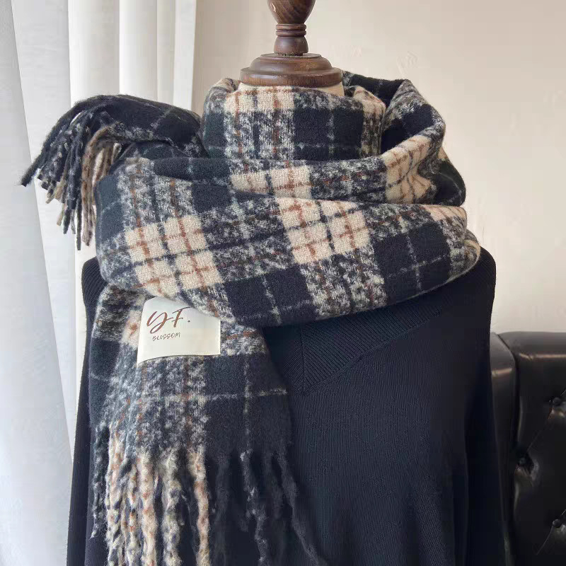 Plaid scarf women warm new dry rose pink autumn and winter color bright soft tassel shawl neck scarf