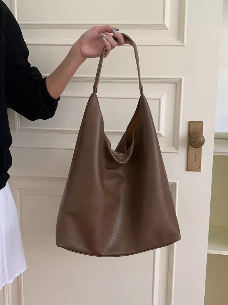 Maillard Style Commute Bag Large Capacity Women's Bag 2026 New Popular Relaxed Single Shoulder Tote Bag