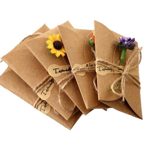Kraft paper dried flower greeting card handmade DIY small greeting card flower shop gift customer holiday blessing card