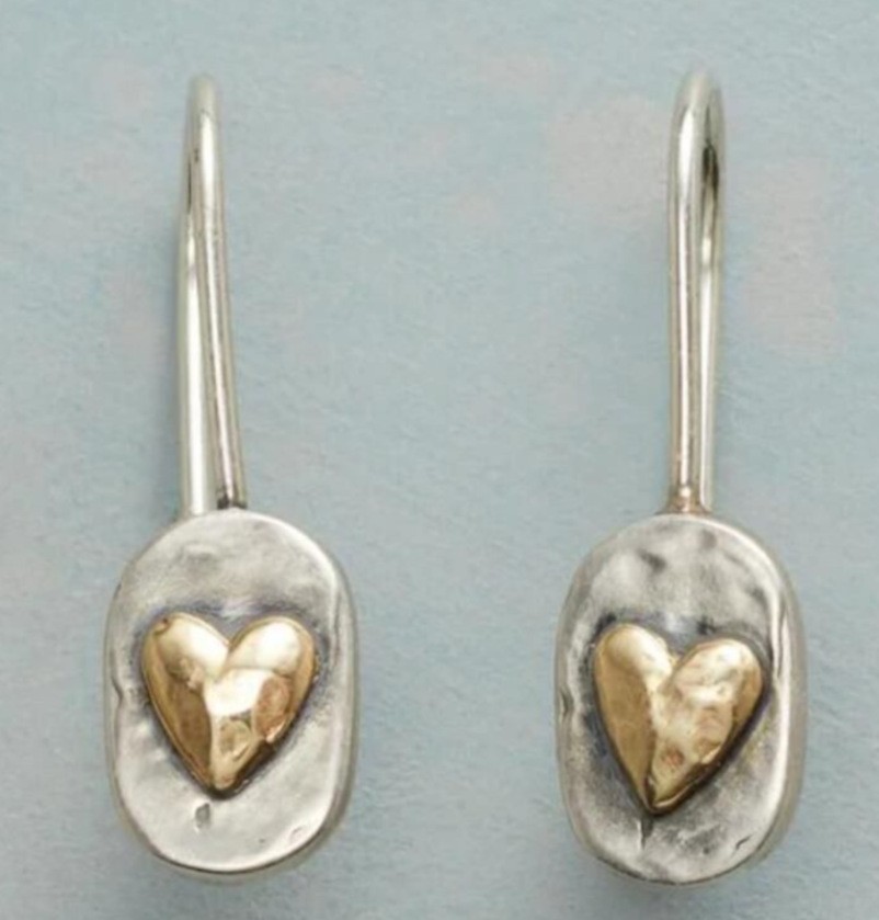 New Simple Style Oval Geometric Carved Heart Shape Women Earrings Ear Jewelry