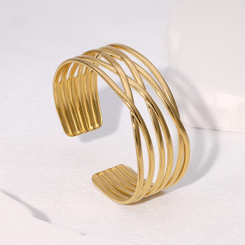 Geometric simple bracelet love flower gold-plated stainless steel bracelet women