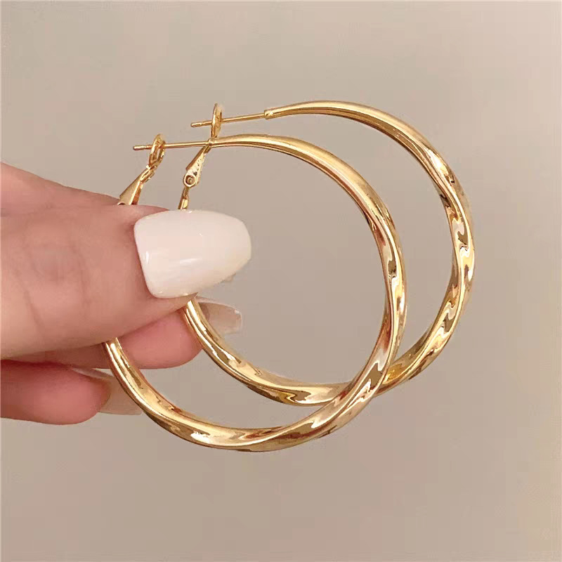 Celebrity Dinner~Gold Tassel Stud Earrings for Women Earrings Exaggerated Ear Accessories