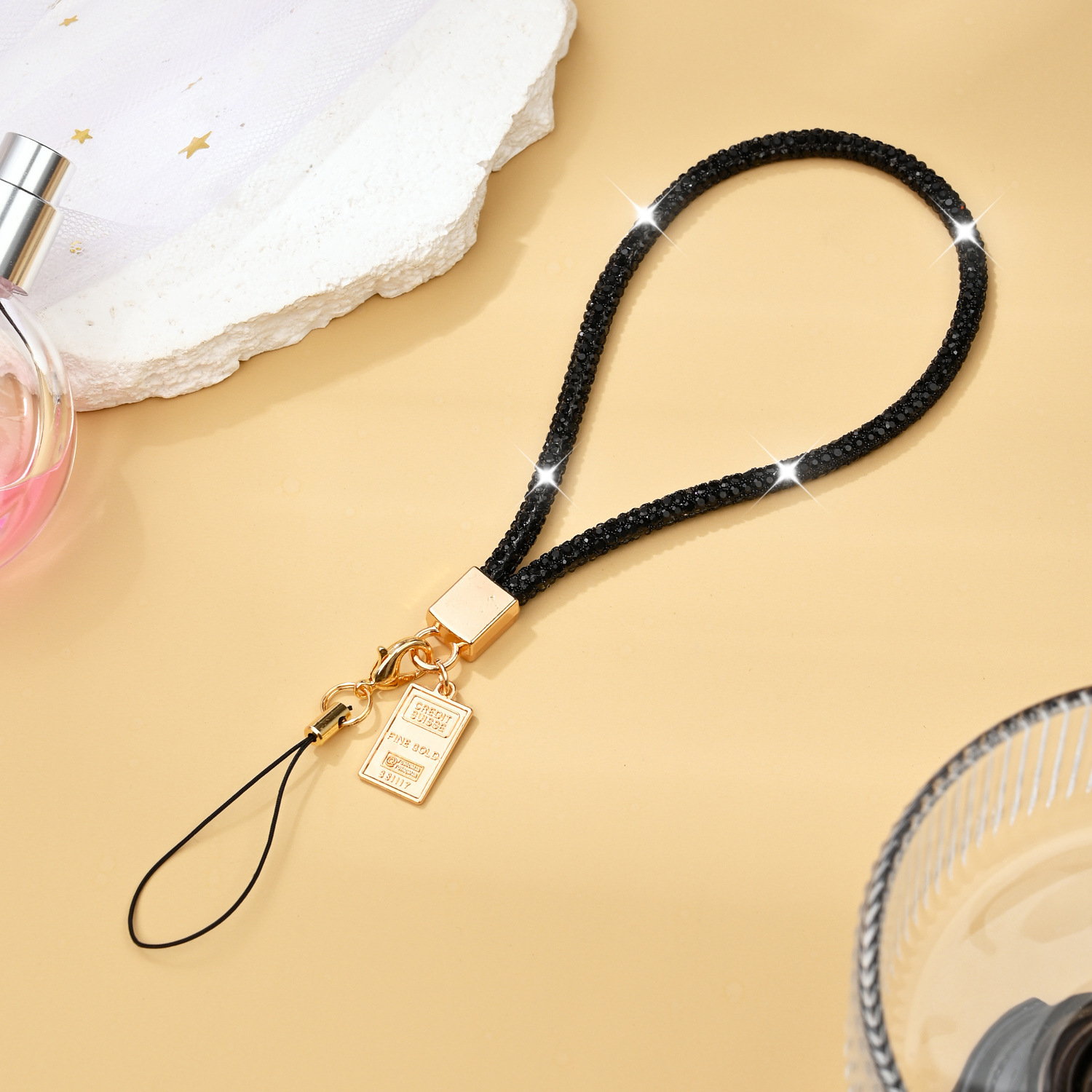Luxury women rhinestone phone lanyard phone chain short phone pendant hanging chain wrist rope